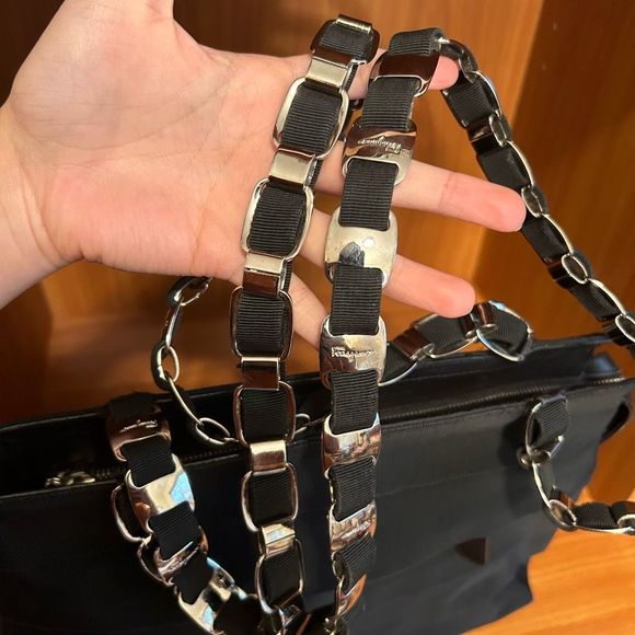 Salvatore Ferragamo Silver Chain Tote Bag Black - Picture 8 of 14